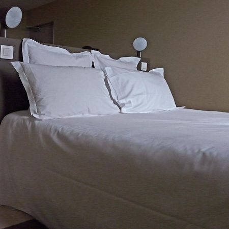 Hotel Courtille De Solutre Εξωτερικό φωτογραφία