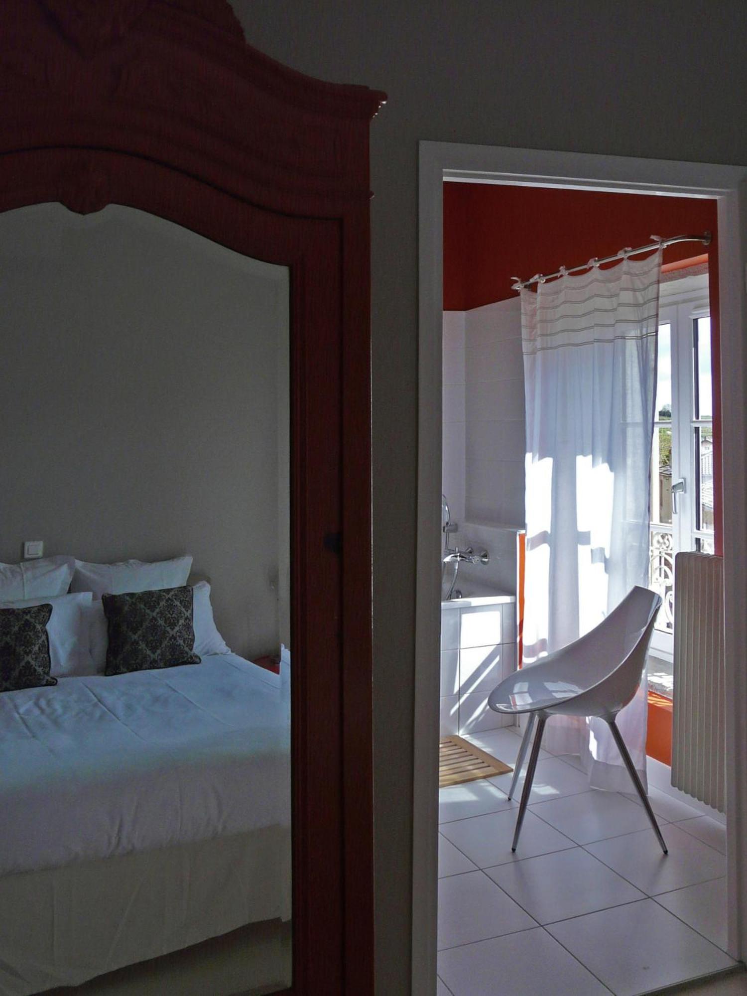 Hotel Courtille De Solutre Εξωτερικό φωτογραφία