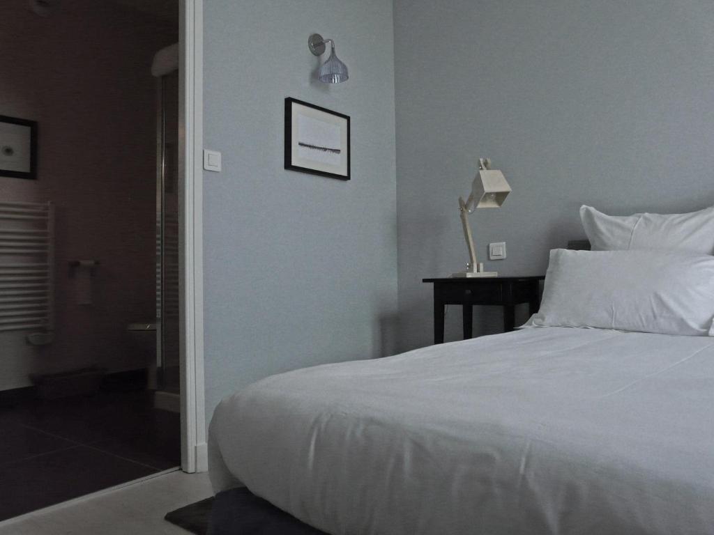 Hotel Courtille De Solutre Δωμάτιο φωτογραφία