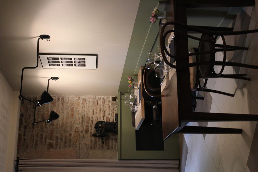 Hotel Courtille De Solutre Εξωτερικό φωτογραφία